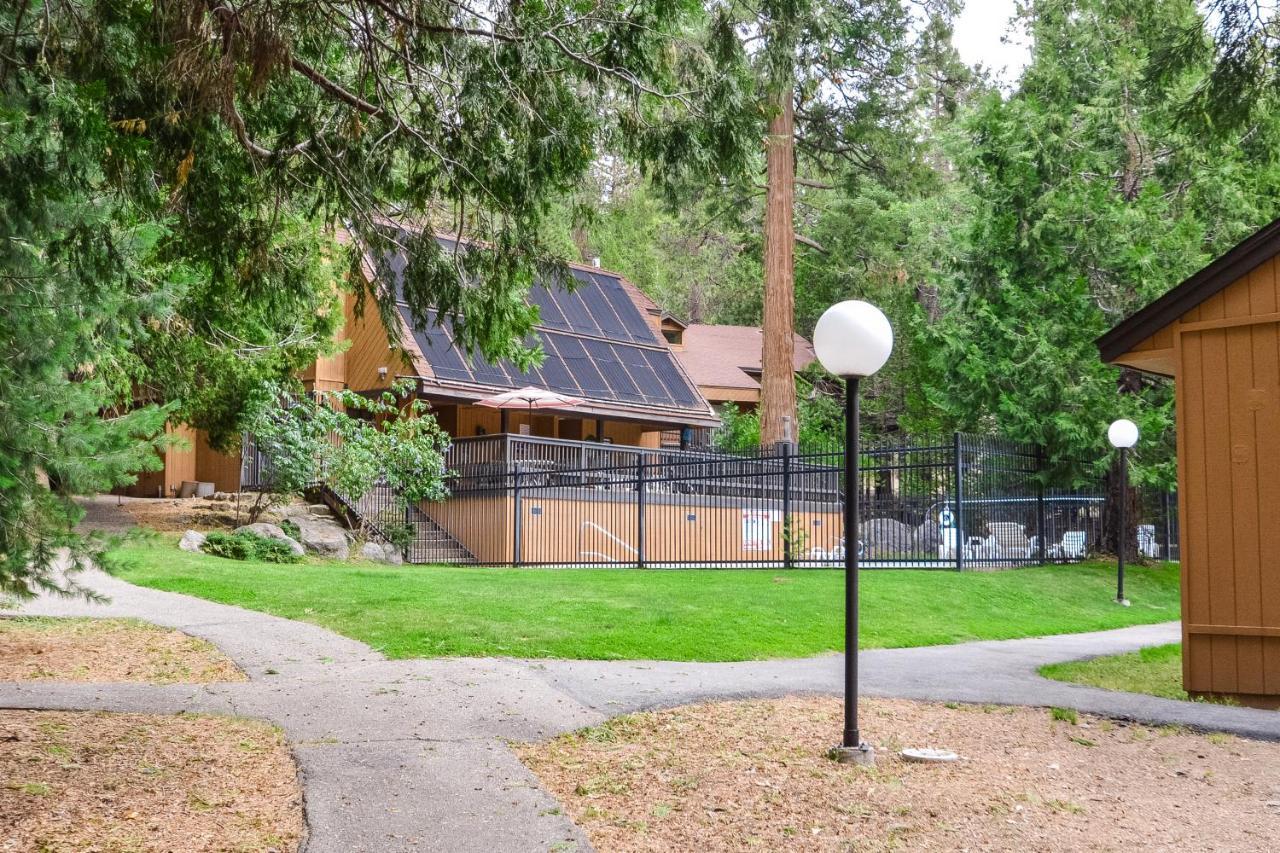 The Sleepy Hollow Shaver Lake Exterior photo